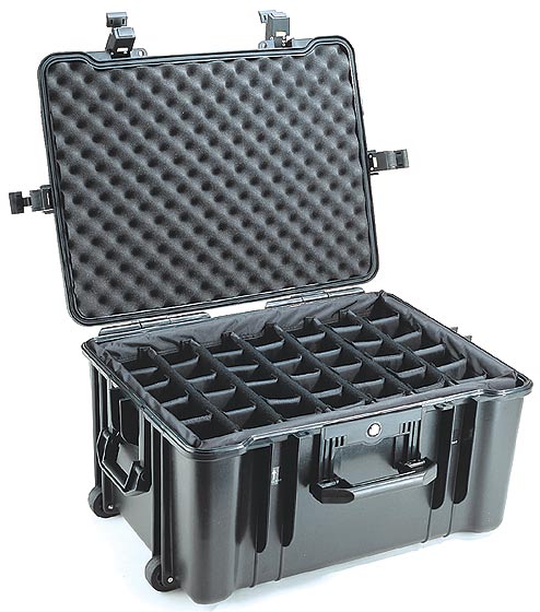 B&W outdoor.cases Type 67, black with padded divider 